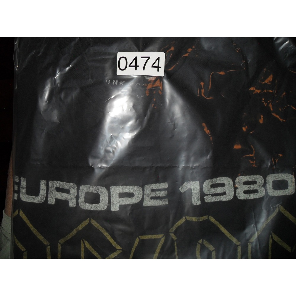 ACDC Europe 1980 Back In Black Tour T Shirt Black Junk Food Clothing Mens L - Picture 9 of 9